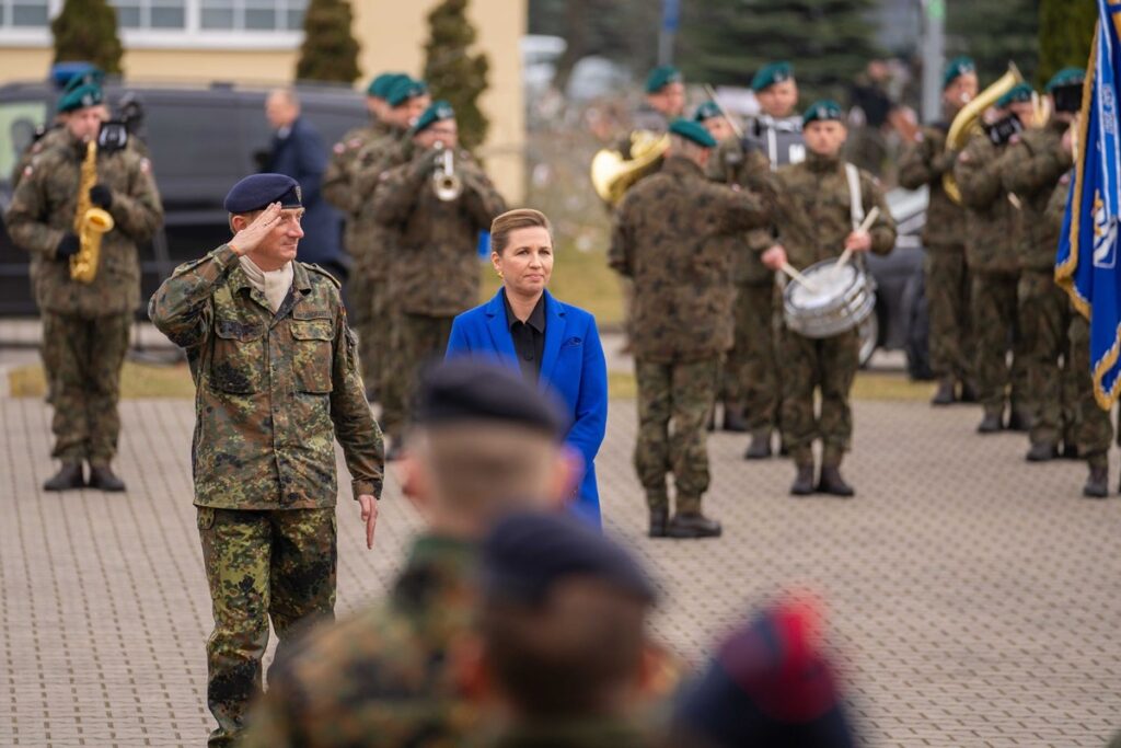 Taani peaminister Mette Frederiksen külastamas NATO vägesid Poolas